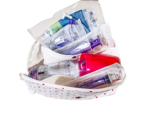 Trousse entérale blanche coeur rouge