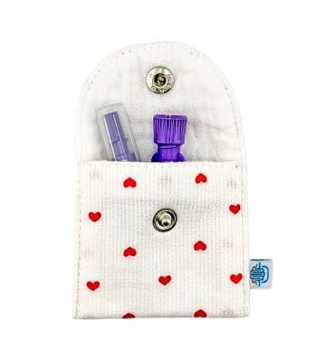 mini-pochette cœurs rouges